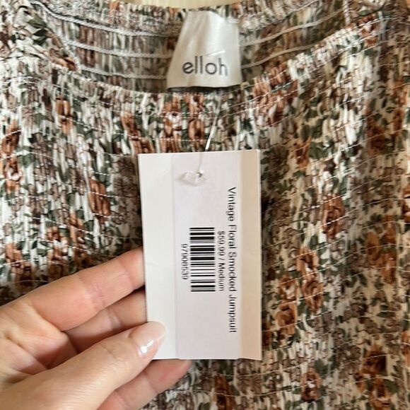 Zara Green Jumpsuit with Spaghetti Straps and Flowing Silhouette - Picture 3 of 7